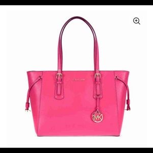 Michael Kors Large Voyager tote-Ultra Pink